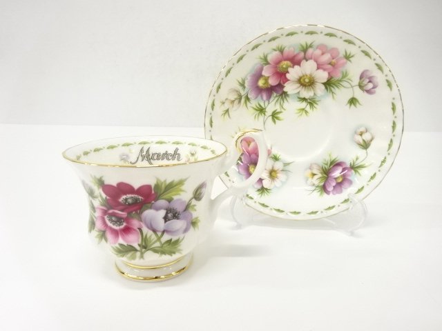 JAPANESE COLLECTIBLE / ROYAL ALBERT FLOWER OF THE MONTH SERIES CUP / S